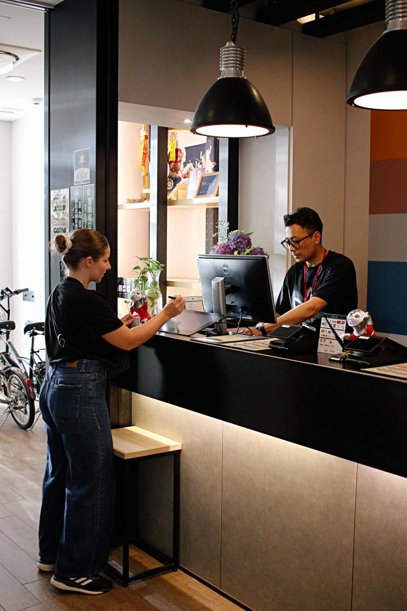 Webase Hakata Hostel Fukuoka  Eksteriør bilde